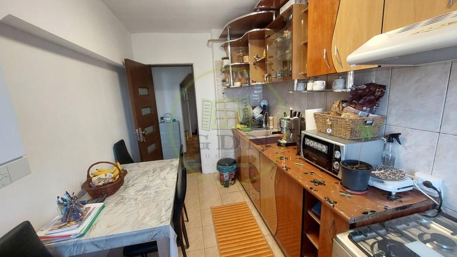 Apartament cu 2 camere, mobilat în 1 Mai