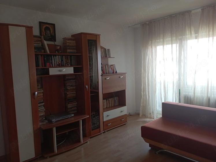 Apartament cu 3 camere decomandat în Dorobanți