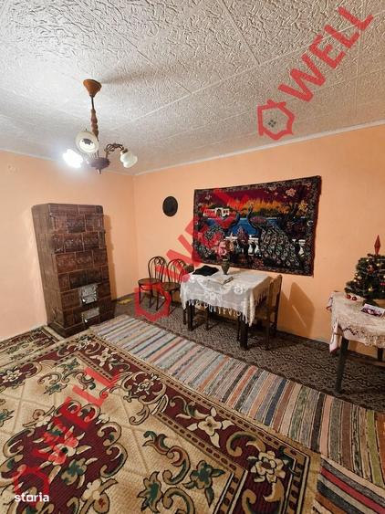 Casă cu 4 camere în Apața