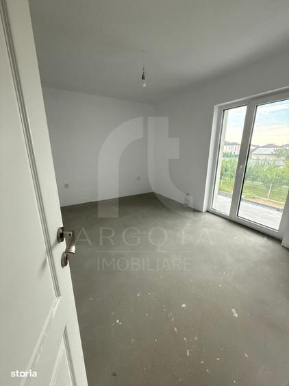Casă cu 4 camere în Mărăcineni