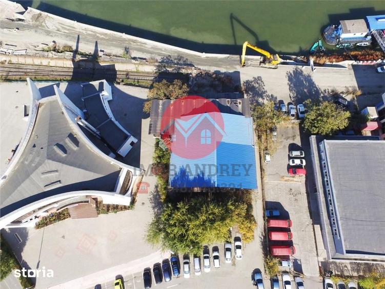 Spațiu comercial, de 1,000 mp, în Faleză