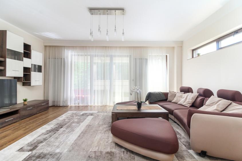 Casa LA CHEIE cu 5 camere si 4 bai, Buna Ziua, 200 mp, aproape de LIDL - 1
