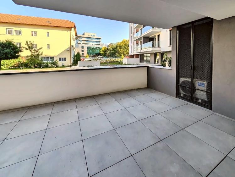 Apartament cu 2 camere, mobilat în Mărăști