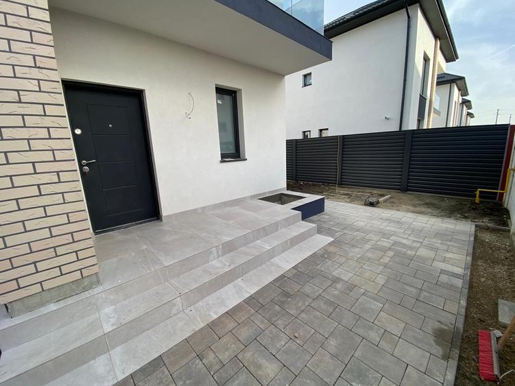 Casă individuală cu 4 camere cu Teren 400 Mp în Prelungirea Ghencea
