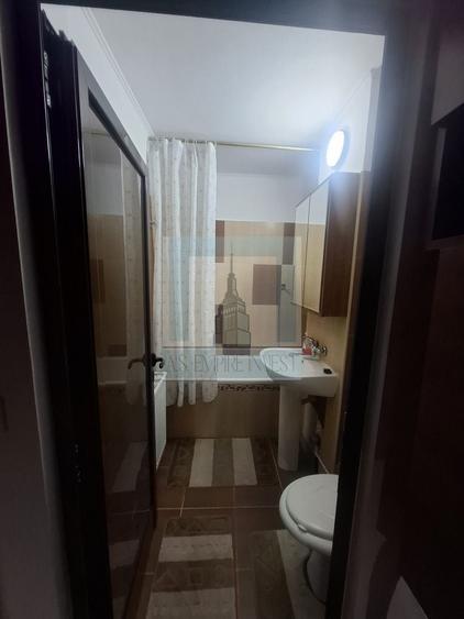 Apartament cu 2 camere semidecomandat, mobilat în Gării
