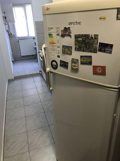 Garsonieră decomandată în Gorjului
