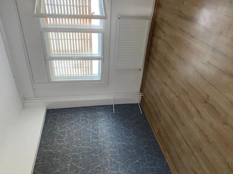 Apartament cu 3 camere decomandat în P-ța Unirii