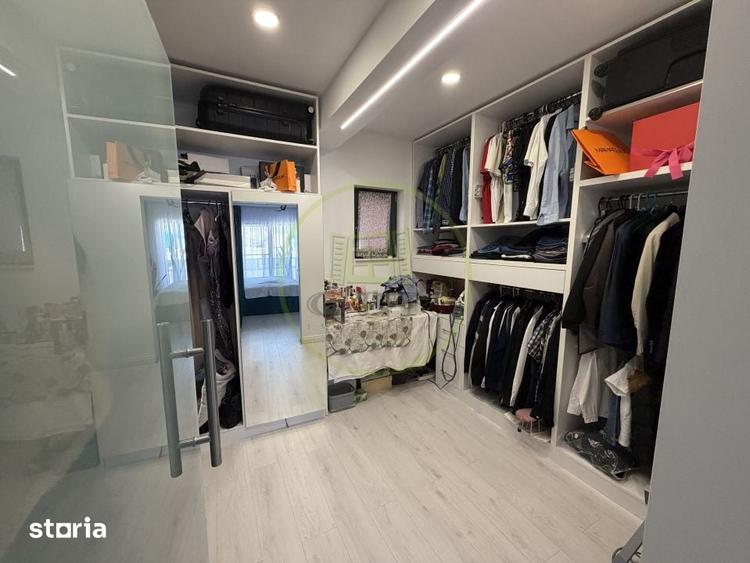 Casă cu 5 camere cu Teren 558 Mp în Malu Mare