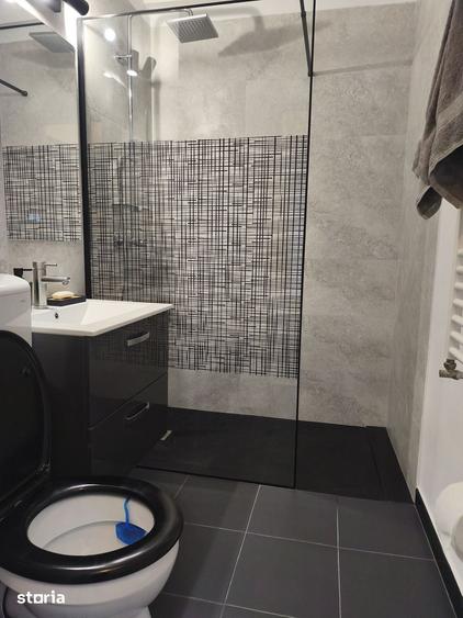 Apartament cu 3 camere în Drumul Taberei