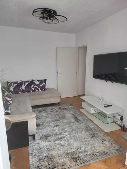 Apartament cu 2 camere decomandat în Șagului