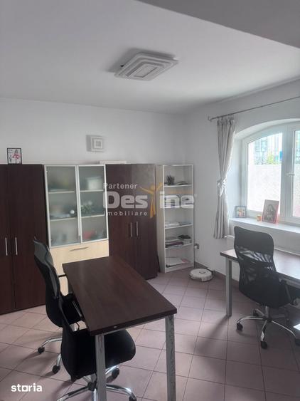 Casă cu 7 camere cu Teren 170 Mp în 13 Septembrie