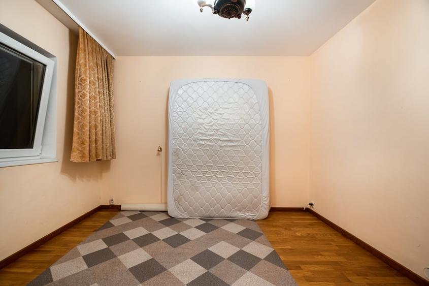 Apartament cu 2 camere decomandat în Baba Novac