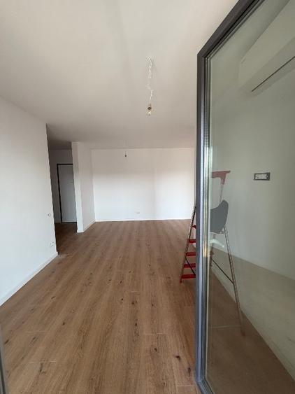 Apartament cu 2 camere decomandat în Theodor Pallady