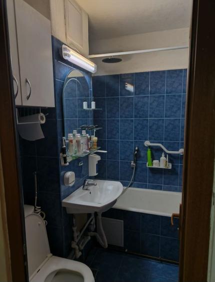 Apartament cu 3 camere decomandat în Metalurgie