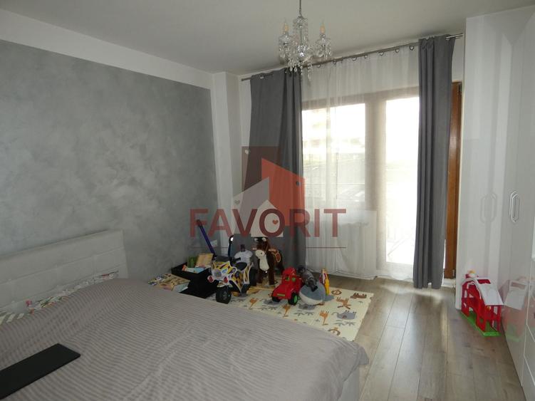 Apartament cu 2 camere semidecomandat, mobilat în Aradului