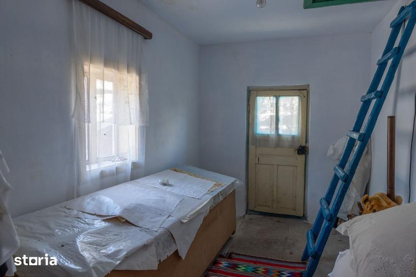 Casă cu 4 camere cu Teren 822 Mp în Măgirești