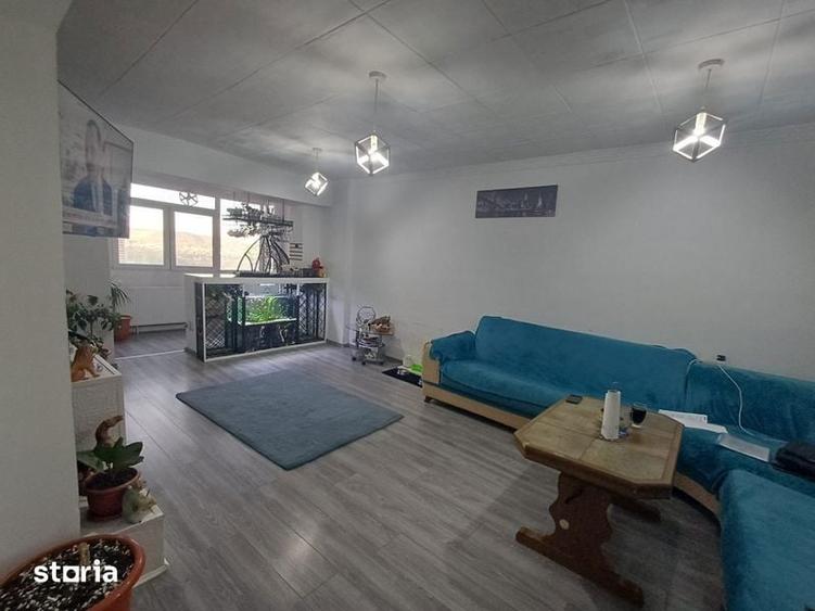 Vand apartament cu 4 camere - 2