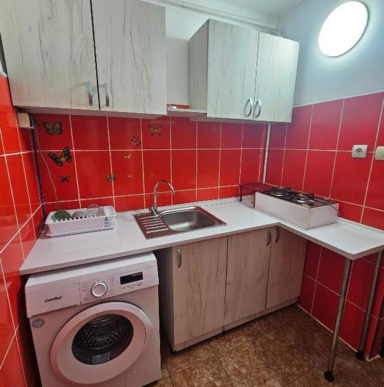 Garsonieră semidecomandată în Județean