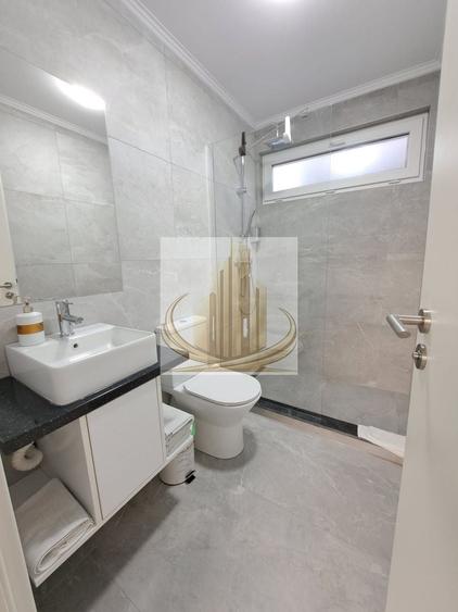 Casă individuală cu 10 camere cu Piscina în Giarmata