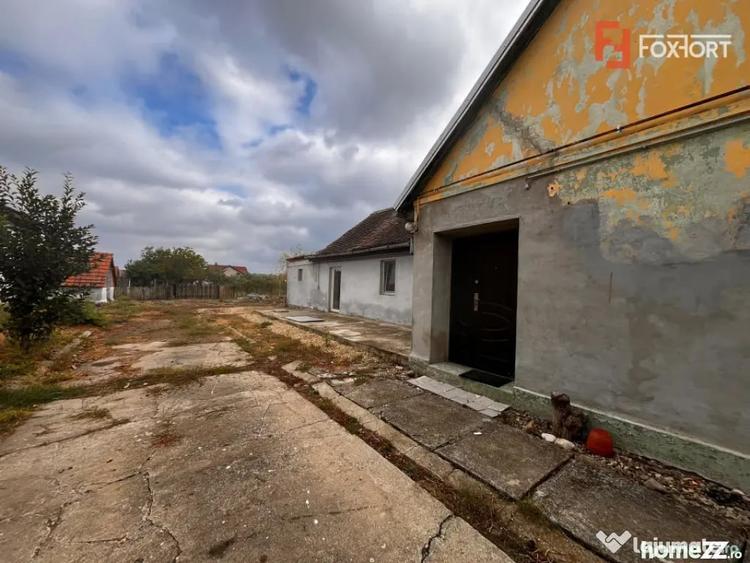 Casă cu 3 camere cu Teren 1438 Mp în Central