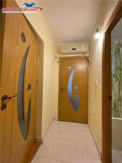 Apartament cu 4 camere în Spitalului