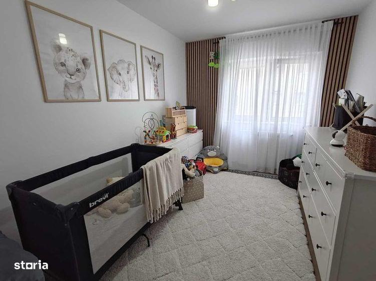Apartament cu 3 camere, mobilat în Decebal