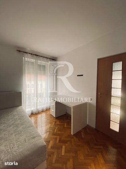 Apartament cu 4 camere decomandat în Ultracentral
