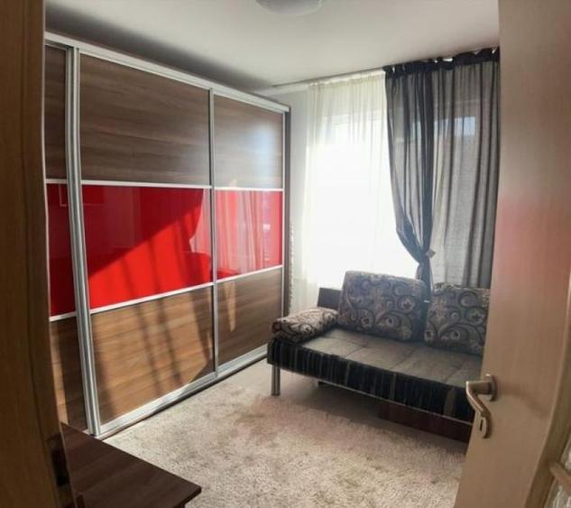 Apartament cu 4 camere, mobilat în Berceni