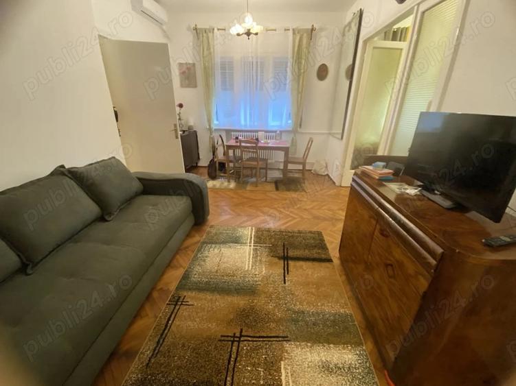 Apartament cu 3 camere nedecomandat, mobilat în Gara de Nord