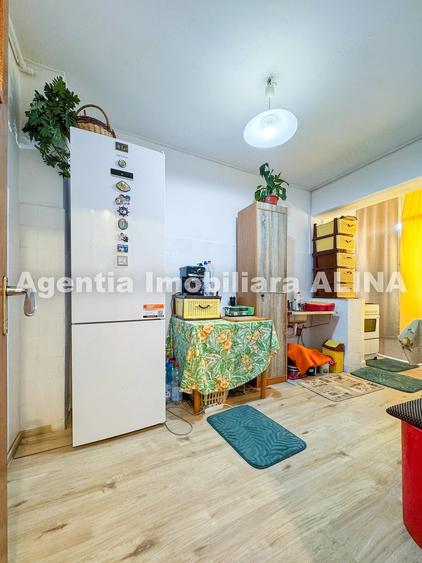 Apartament cu 3 camere decomandat în Piața Centrală
