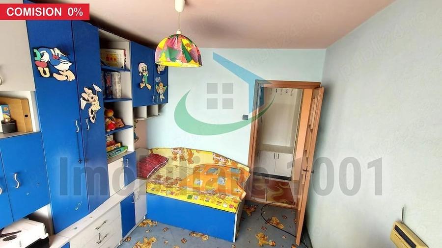 Apartament cu 4 camere decomandat în Ultracentral