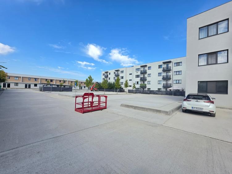 Apartament cu 2 camere semidecomandat în 1 Decembrie