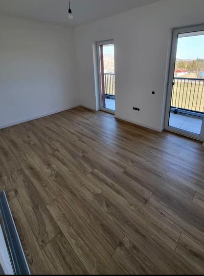 Apartament cu 3 camere în Florești — fotografia 1