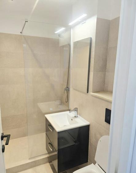 Apartament cu 2 camere, mobilat în Tomis Nord