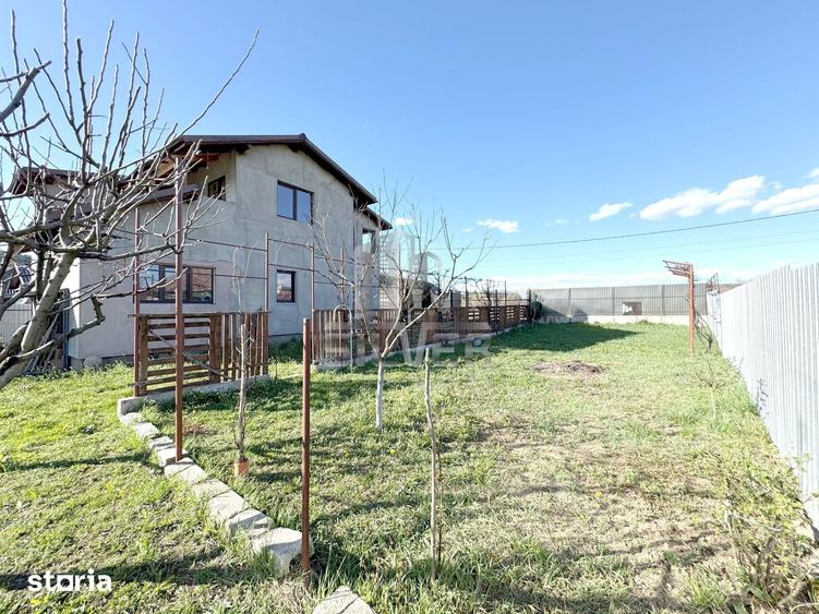 Casă cu 4 camere cu Teren 1000 Mp în Sânpaul