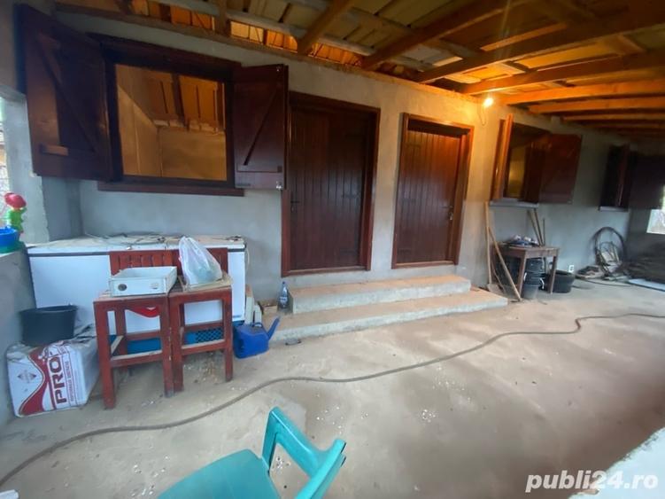 Casă cu 2 camere cu Teren 2200 Mp în Gostavățu