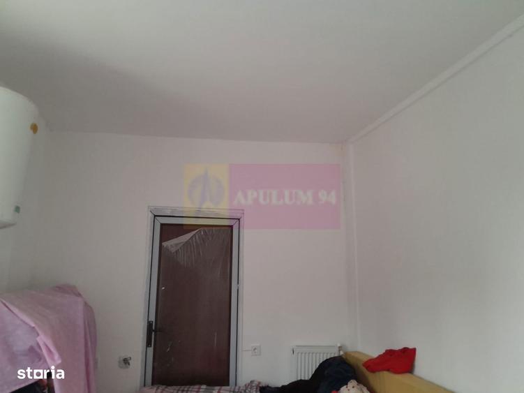 Casă cu 2 camere cu Teren 200 Mp în Giulești