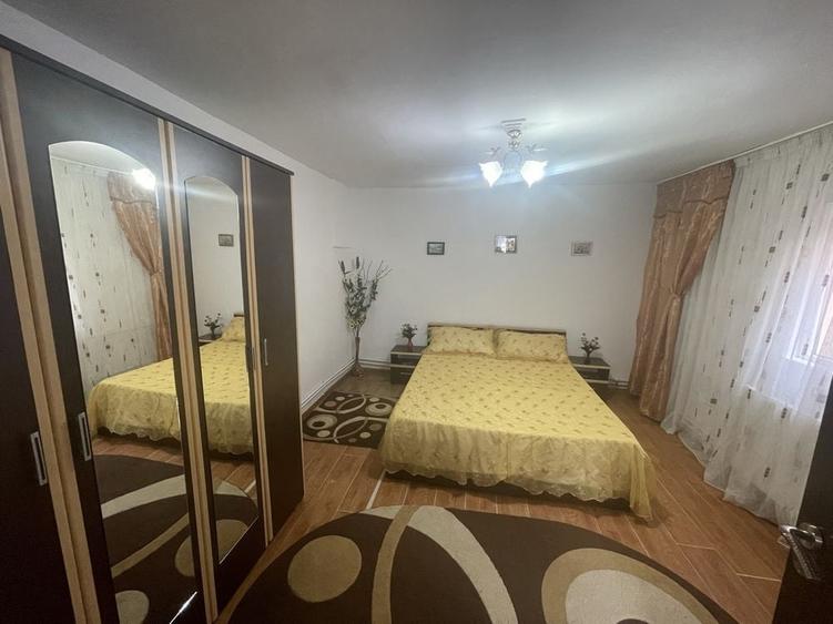 Casă cu 2 camere cu Teren 100 Mp în Central