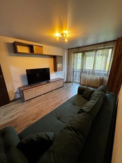Apartament cu 2 camere decomandat, mobilat în Micro 17