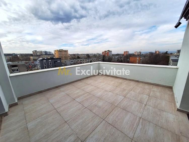 Apartament cu 4 camere decomandat în Craiovei