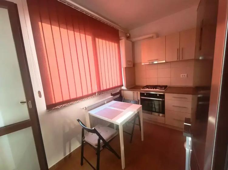 Apartament cu 2 camere decomandat în 1 Decembrie 1918