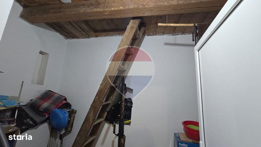 Casă cu 3 camere în Dupuș