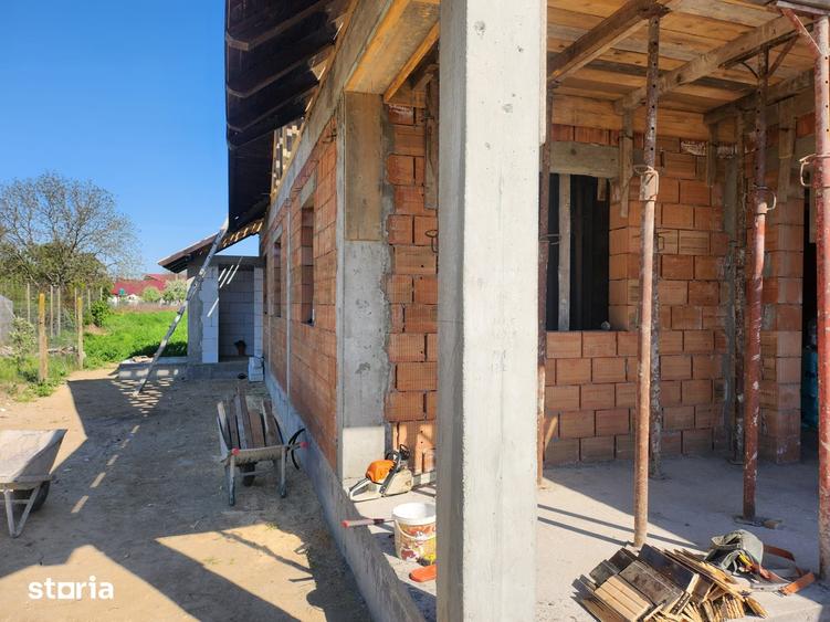 Casă cu 4 camere cu Teren 350 Mp în Hemeiuș