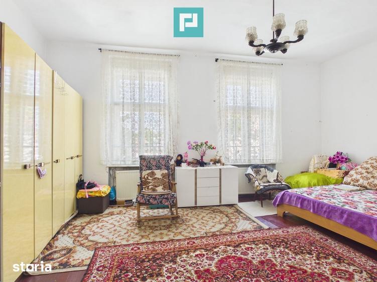Casă cu 3 camere cu Teren 940 Mp în Central