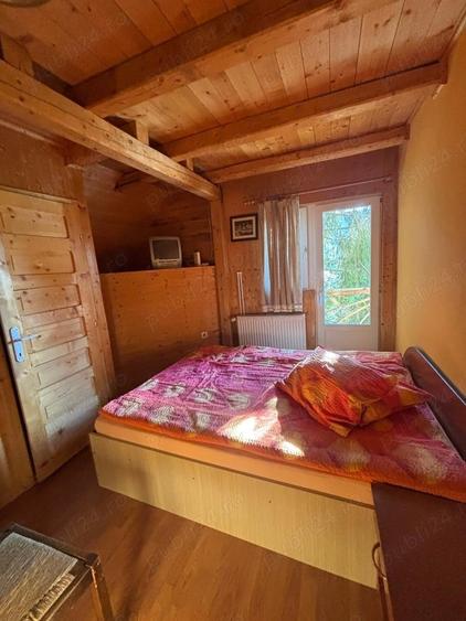 Casă cu 6 camere cu Teren 250 Mp în Central