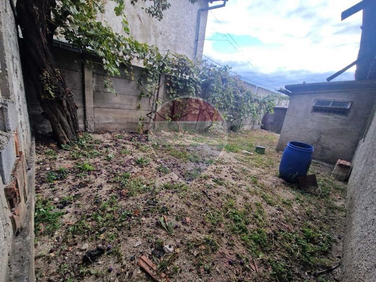 Casă cu 3 camere cu Teren 140 Mp în Bartolomeu