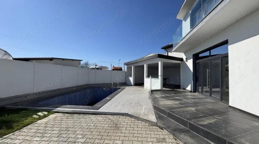 Casă cu 3 camere cu Teren 400 Mp în Bordei