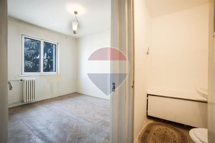 Apartament cu 2 camere semidecomandat în Florilor
