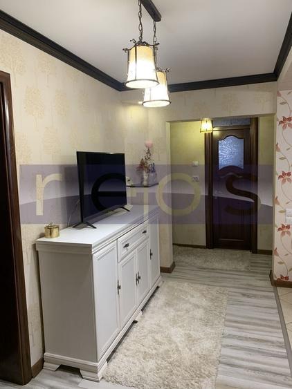 Apartament cu 3 camere decomandat, mobilat în Nerva Traian