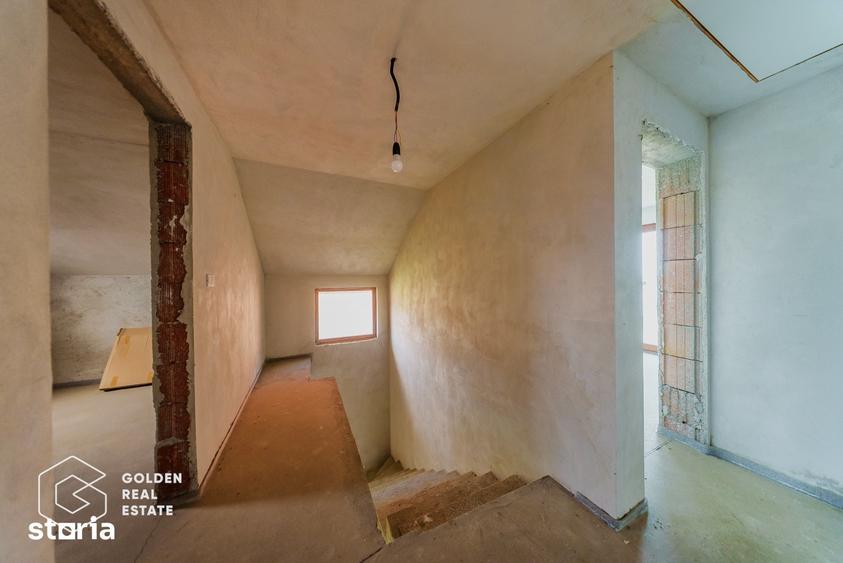 Casă cu 4 camere cu Teren 300 Mp în Fântânele